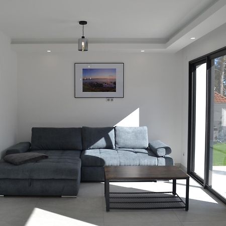 Etoile Du Berger Saint Aygulf: Seaside Villas with Private Gardens and Heated Pool Exterior photo