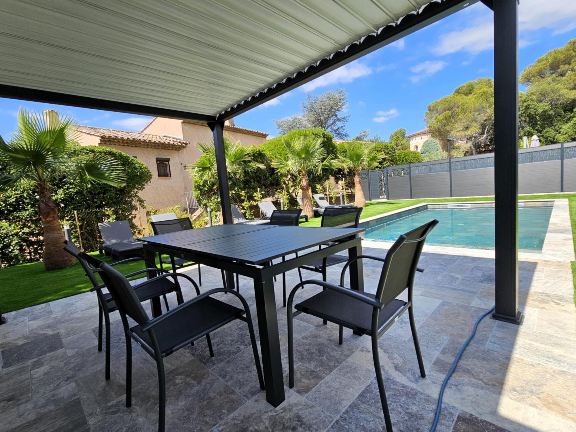 Etoile Du Berger Saint Aygulf: Seaside Villas with Private Gardens and Heated Pool Exterior photo