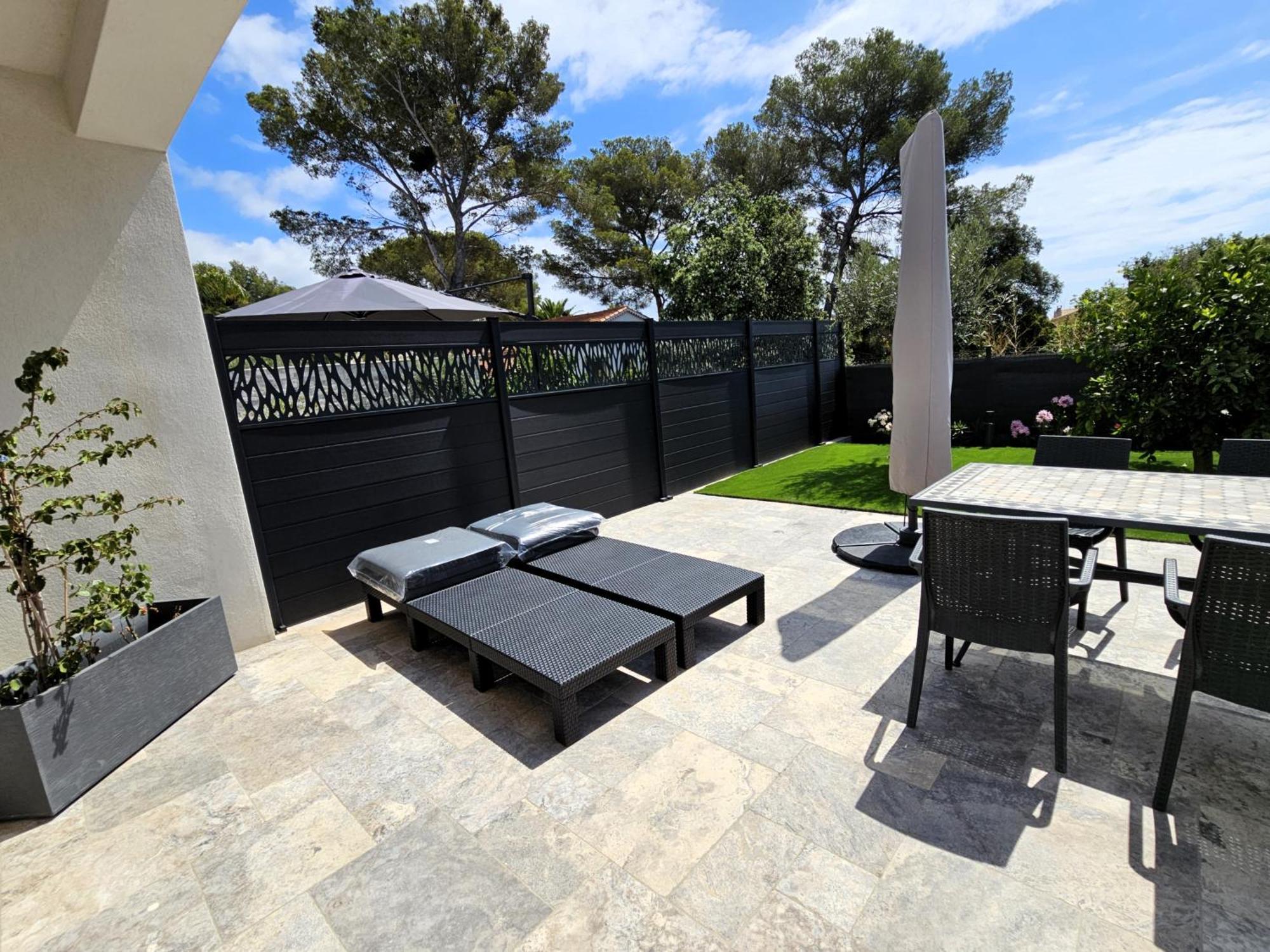 Etoile Du Berger Saint Aygulf: Seaside Villas with Private Gardens and Heated Pool Exterior photo