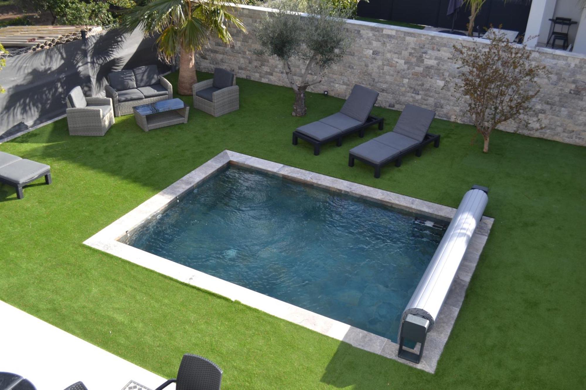 Etoile Du Berger Saint Aygulf: Seaside Villas with Private Gardens and Heated Pool Exterior photo
